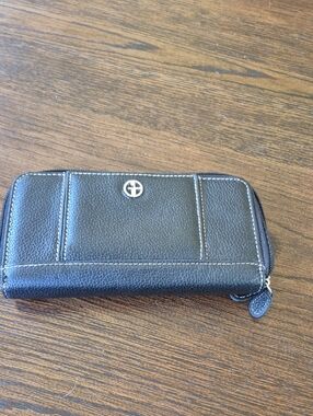 Giani Bernini Black Zip Around Leather Wallet